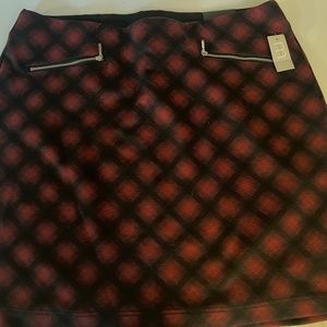 Maurice’s Red and black plaid skirt NWT size 14W